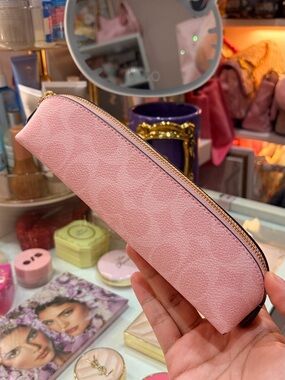 New UNWRAPPED COACH Powder Pink Leather Zip Pencil Case